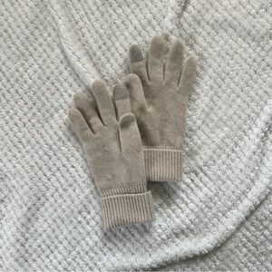 Aritzia Babaton Cuffed Tech Cashmere Gloves